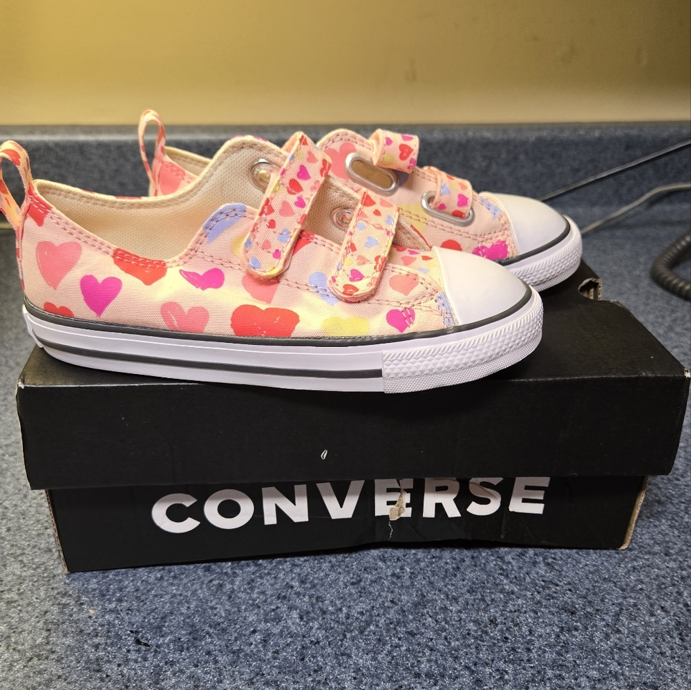 CHUCK TAYLOR ALL STAR CONVERSE Pink Heart Toddler Girl Velcro 10